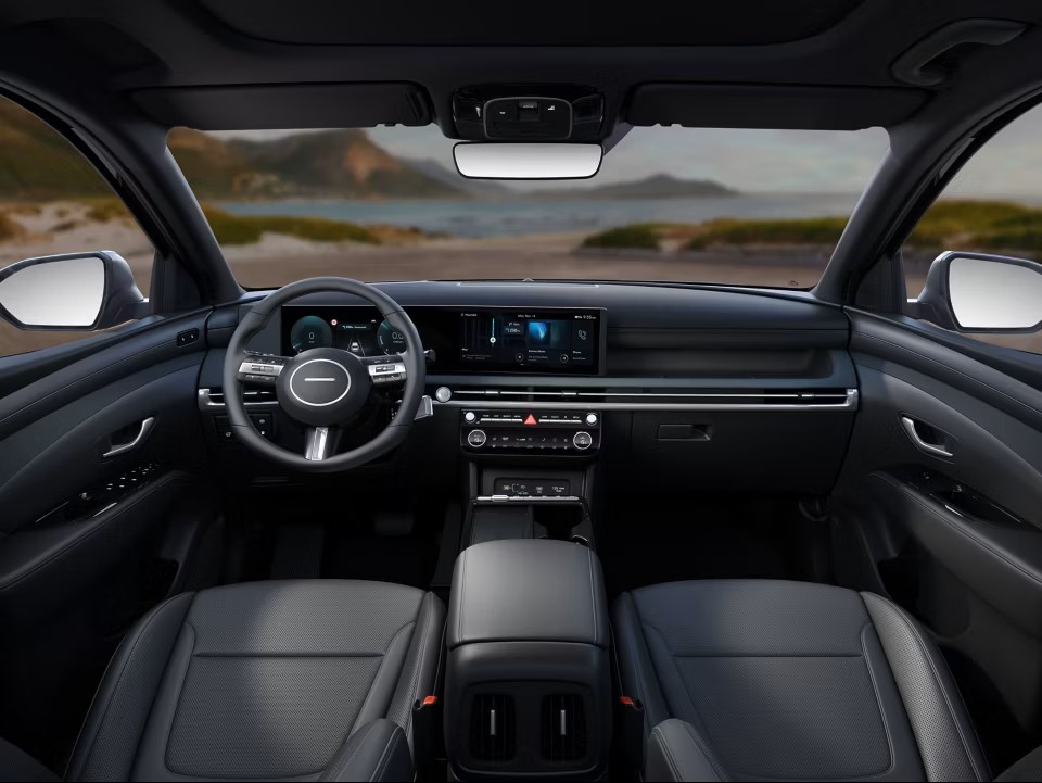 Hyundai Tucson - view 3